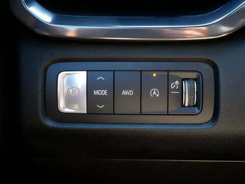 2025 GMC Acadia AT4