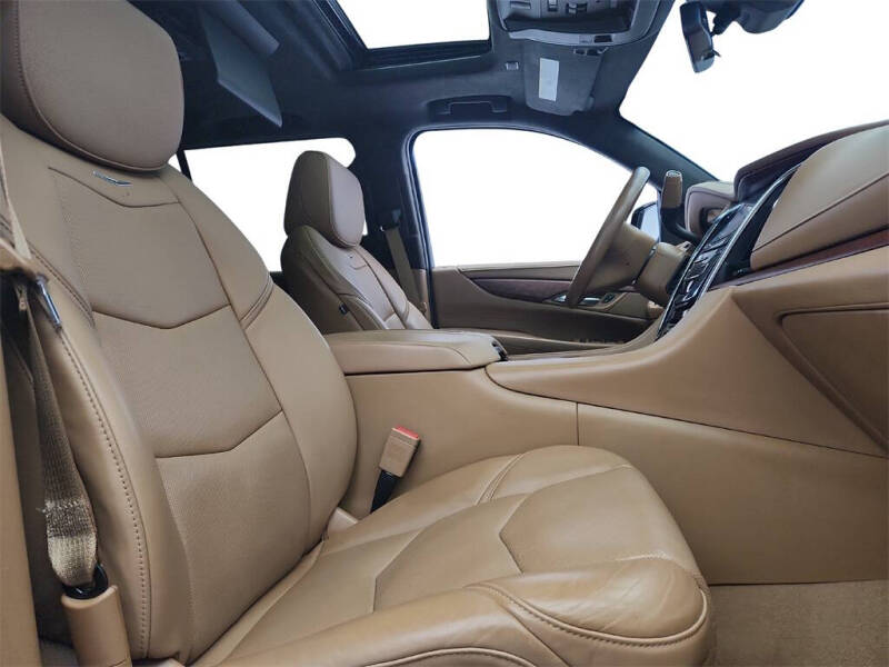 2017 Cadillac Escalade ESV Platinum