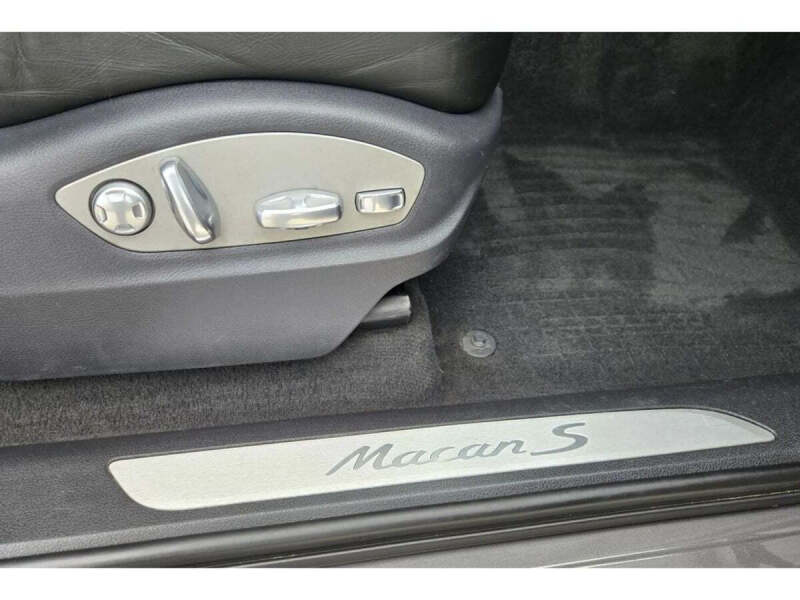 2015 Porsche Macan S