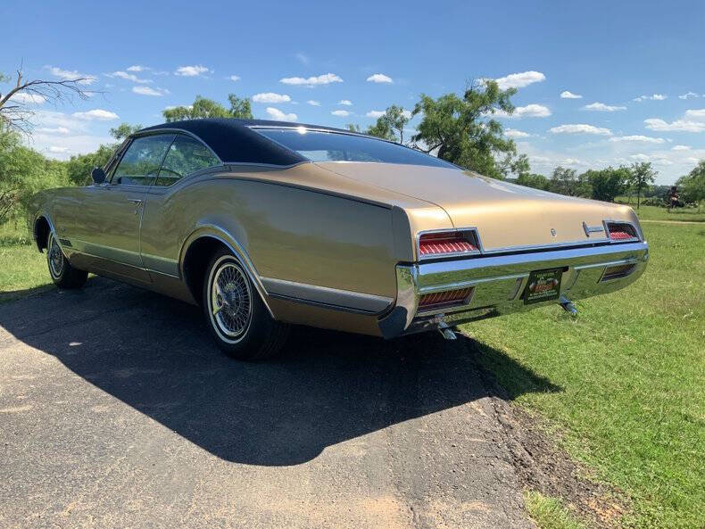 1967 Oldsmobile Delta Eighty-Eight