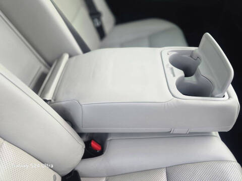 2013 Lexus ES 300h
