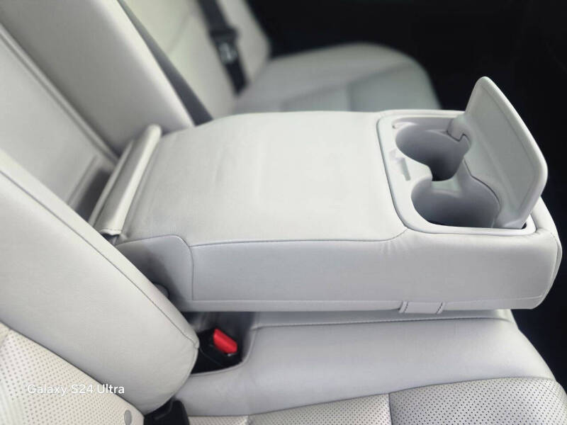 2013 Lexus ES 300h