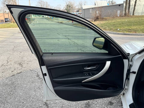 2015 BMW 3 Series 320i