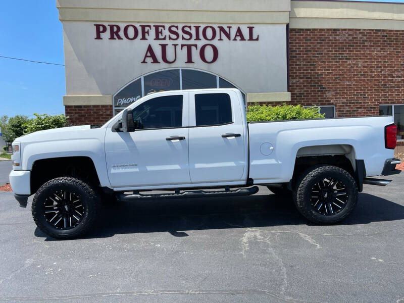 2017 Chevrolet Silverado 1500 for sale at Professional Auto Sales & Service in Fort Wayne IN