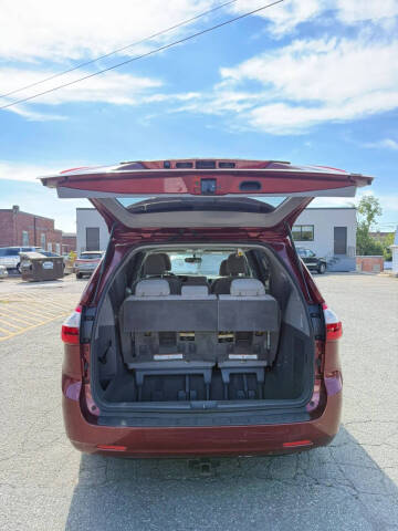2017 Toyota Sienna