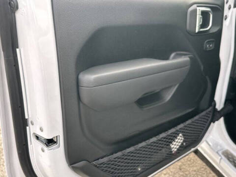 2026 Jeep Gladiator Sport