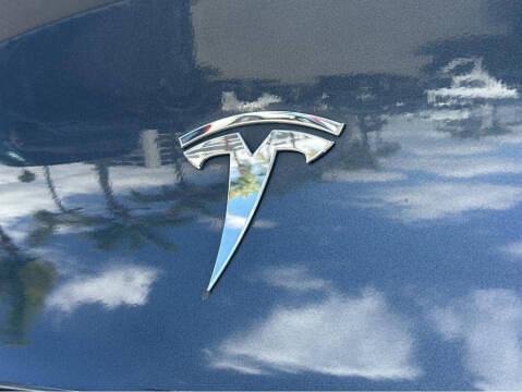 2024 Tesla Model Y Performance