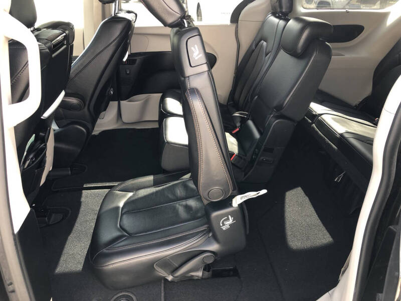 2018 Chrysler Pacifica Touring L Plus