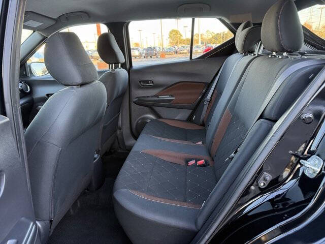 2020 Nissan Kicks SR