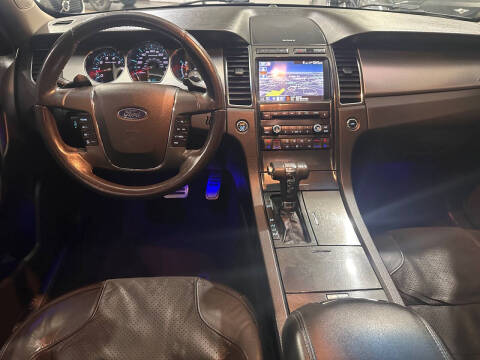 2011 Ford Taurus SHO