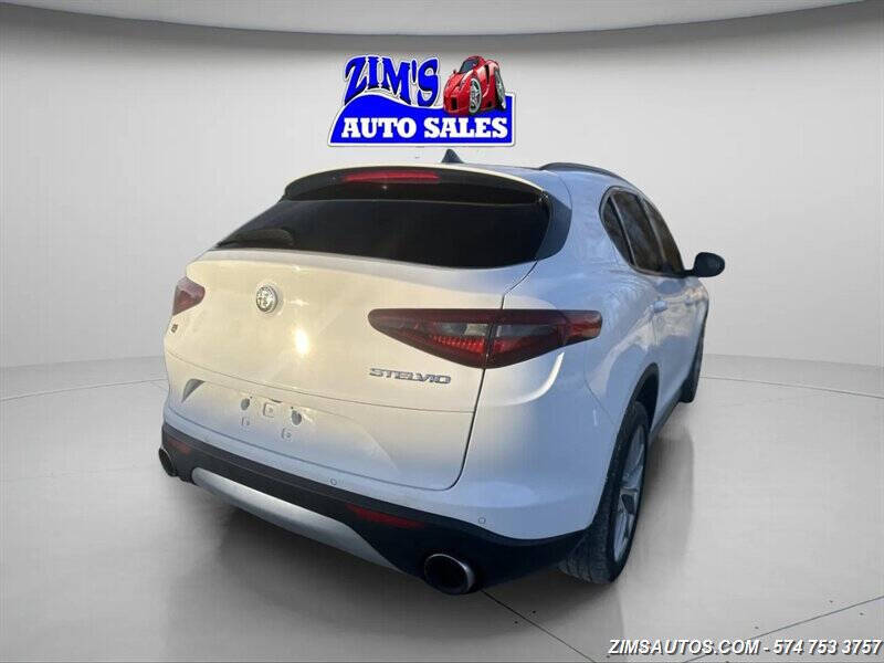 2018 Alfa Romeo Stelvio Sport