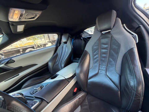 2015 BMW i8