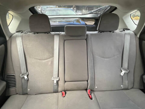 2014 Toyota Prius Two