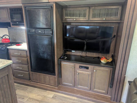 2016 Heartland Elkridge E292 / 32ft