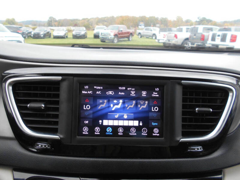 2020 Chrysler Pacifica Touring L