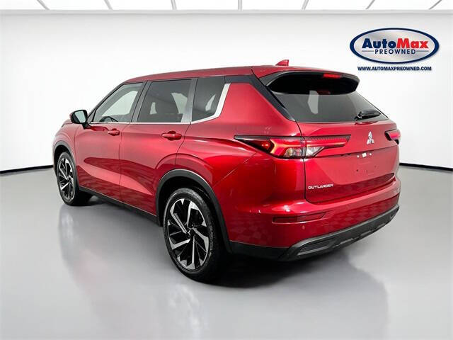 2022 Mitsubishi Outlander ES