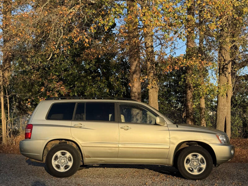 2003 Toyota Highlander's photo