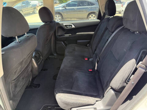 2016 Nissan Pathfinder SL