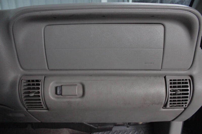 1999 Chevrolet Tahoe LS