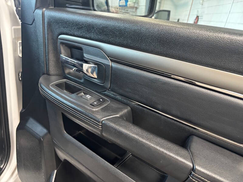 2017 RAM 1500 Night