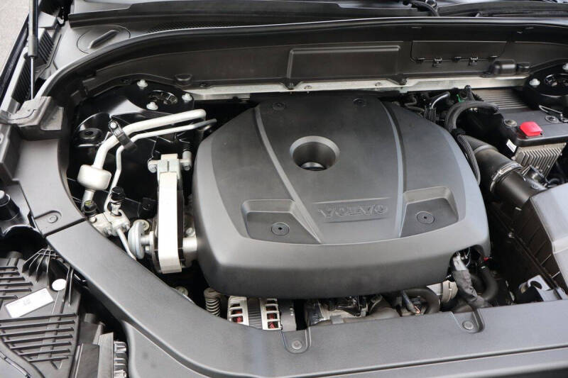 2019 Volvo XC60 T5 Momentum