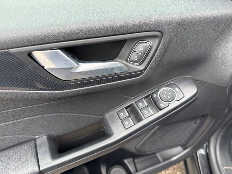2025 Ford Escape ST-Line Select