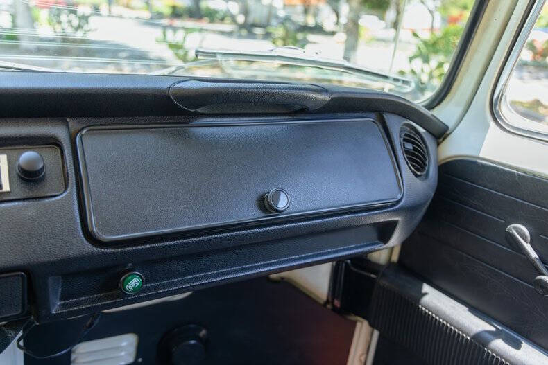 1975 Volkswagen Type 2