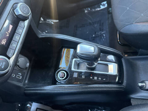 2018 Nissan Kicks SR