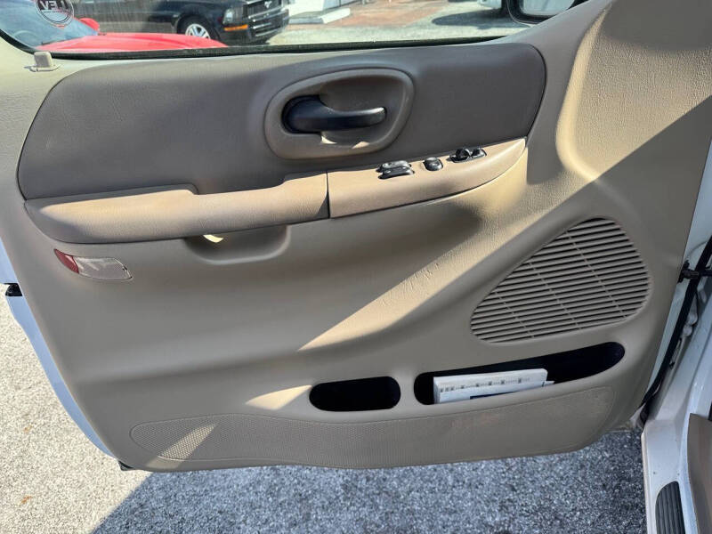 2002 Ford F-150 Lariat