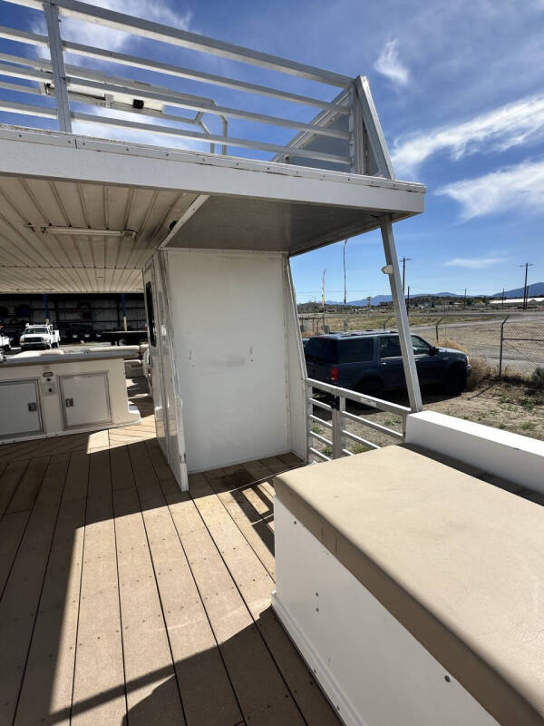 2008 DESTINATION YACHTS n/a