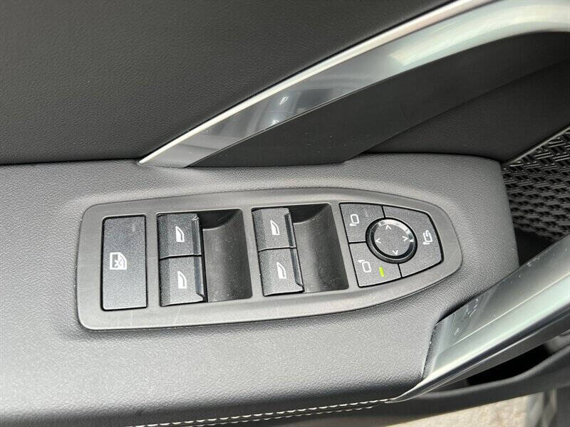 2025 BMW X2 xDrive28i