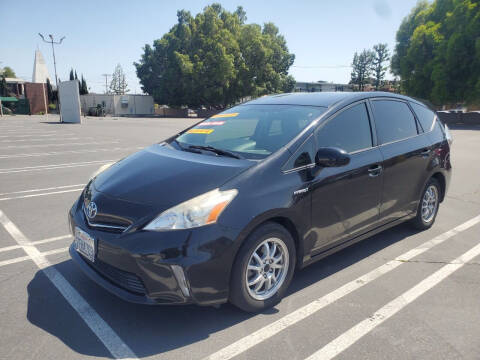 2014 Toyota Prius v for sale at UNITED AUTO MART CA in Arleta CA