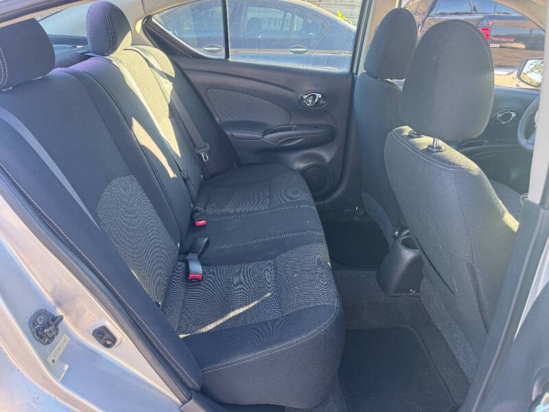 2015 Nissan Versa 1.6 SV