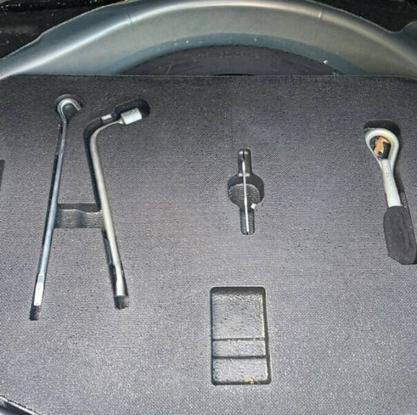 2009 Infiniti G37 Sedan x