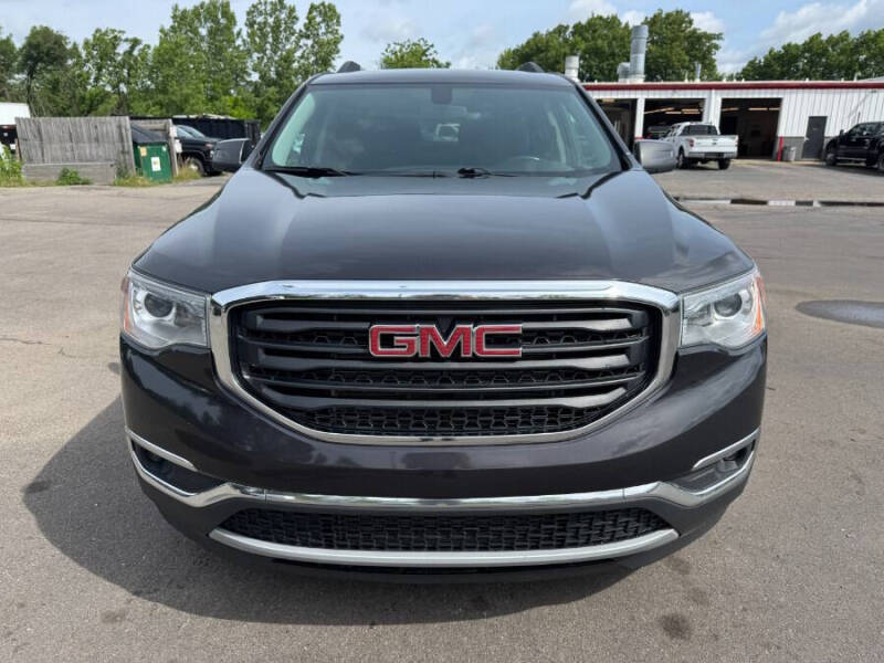 2017 GMC Acadia SLE-2
