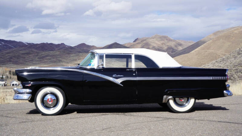 1956 Ford Fairlane