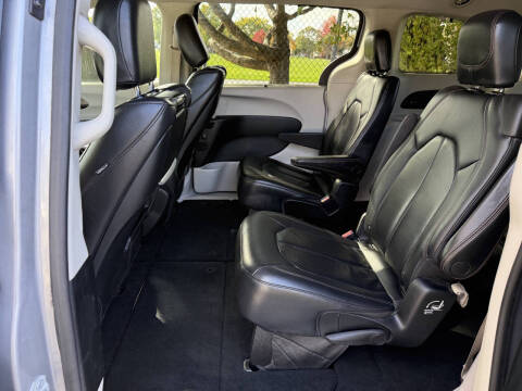 2018 Chrysler Pacifica Touring L Plus