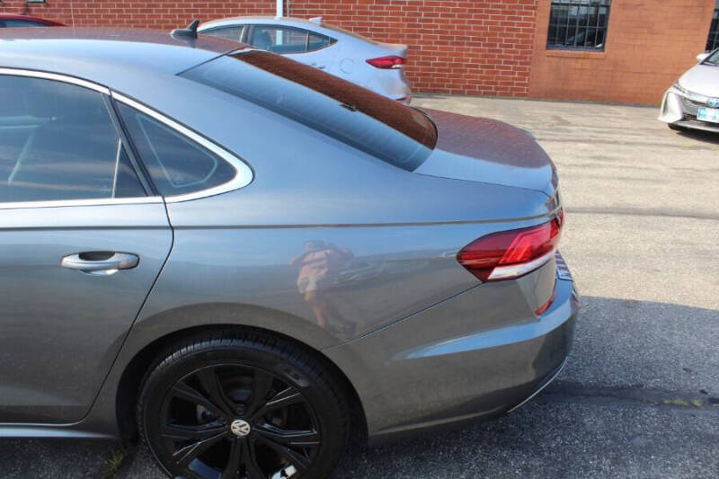 2021 Volkswagen Passat SE