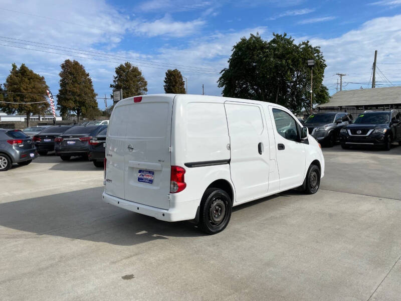 2021 Nissan NV200 SV photo 5