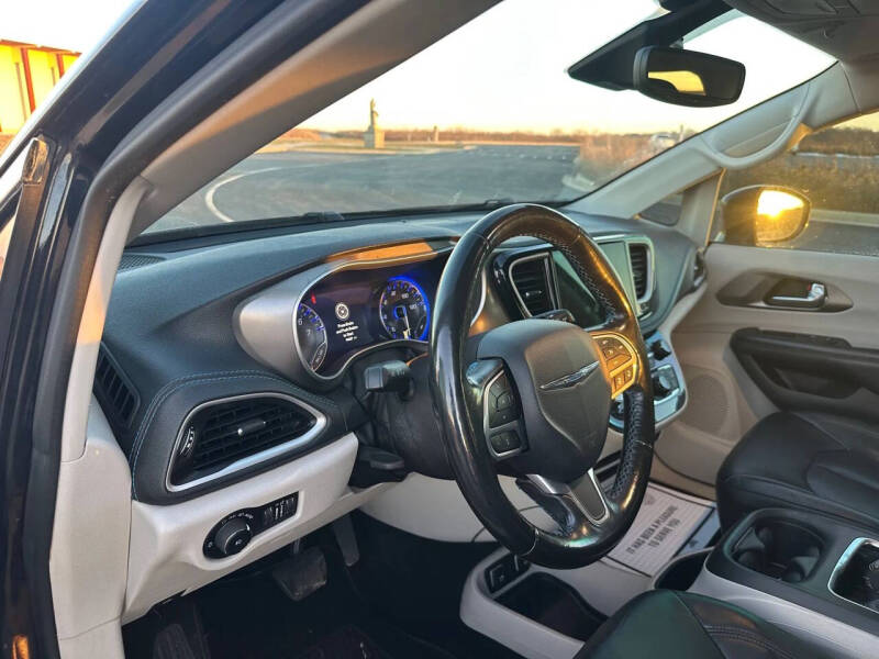 2021 Chrysler Pacifica Touring L