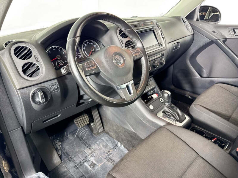 2017 Volkswagen Tiguan 2.0T Limited S