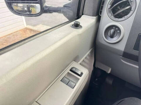 2013 Ford E-Series E-150