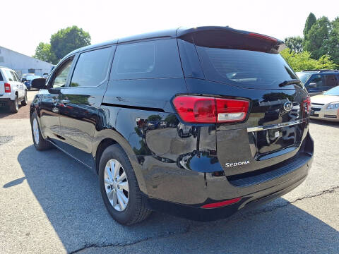 2018 Kia Sedona L
