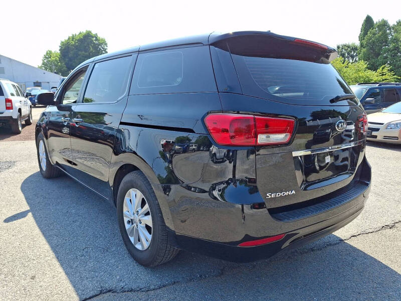 2018 Kia Sedona L