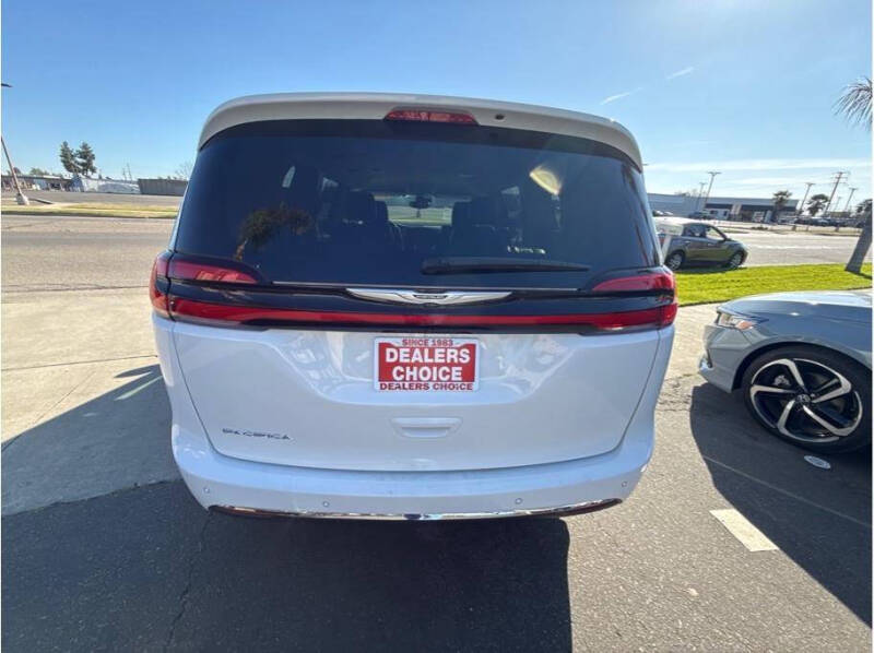 2023 Chrysler Pacifica Touring L