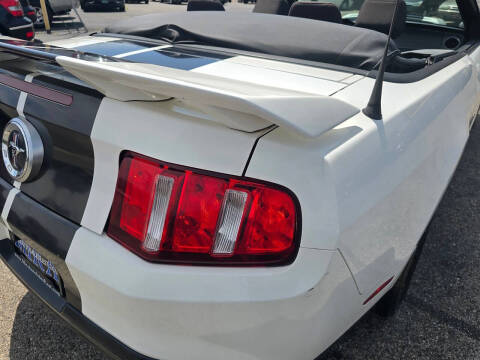 2012 Ford Mustang V6