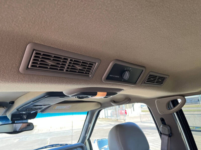 2000 Cadillac Escalade