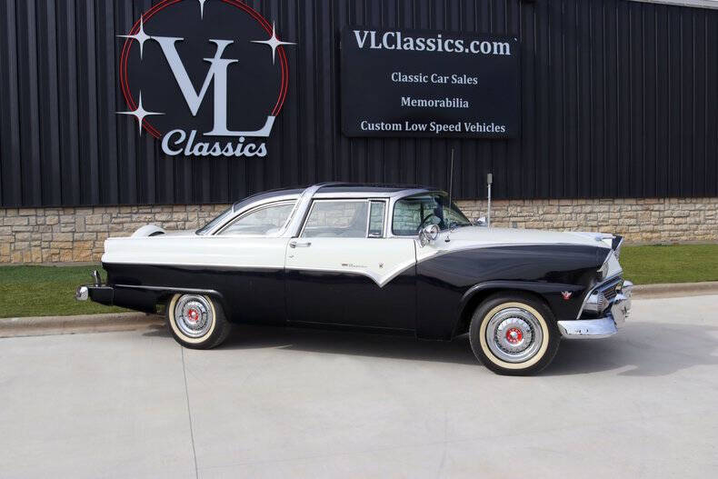 1955 Ford Crown Victoria