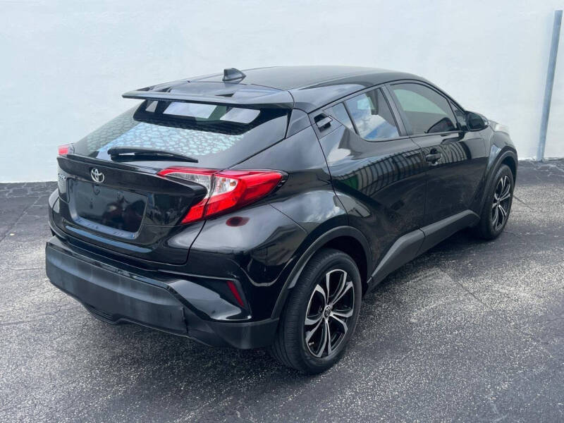 2019 Toyota C-HR XLE