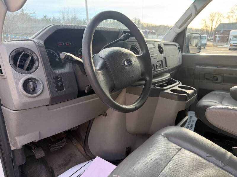 2009 Ford E-Series E-250